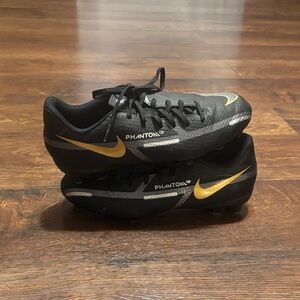 Nike Phantom Men's Black & Gold Soccer Cleats